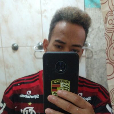 sou um homem muito engraçado simpático