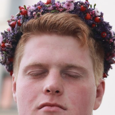 linksgrünversiffter Koffeinexperte - bekannt aus ua. BILD und dem TTZ discord - Nina Chuba Ultra (he/him)