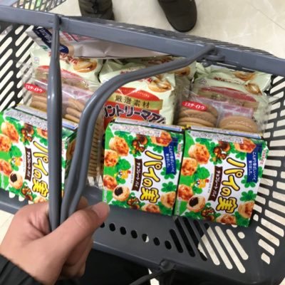 8cSsqrH5JAuXlNk's profile picture. おやつ大好き