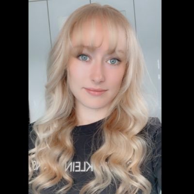 Rochs_pharm_sch's profile picture. Hospital Pharmacist💊at The Princess Royal Hospital 🏩Aston University Graduate👩🏼‍🎓 Follow my Instagram study page @rochs_pharmacy_school