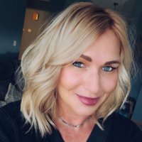 Erin (@pilsnerurquel) 's Twitter Profile