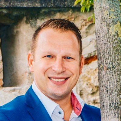 Vorsitzender im Zentralausschuss der Pflichtschullehrer im Burgenland; Landesvorsitzender des SLÖ-Burgenland
