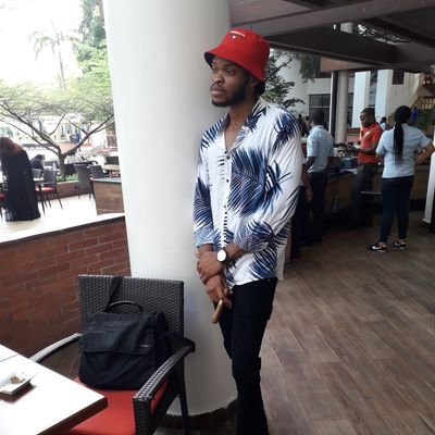 Stevie_Gonzz's profile picture. Bartender 🥃 x Fitness enthusiast 
@Arsenal ❤
living high 🌳who else?