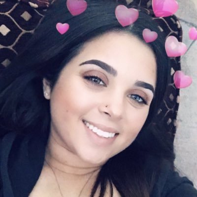 jennine_dutra's profile picture. 