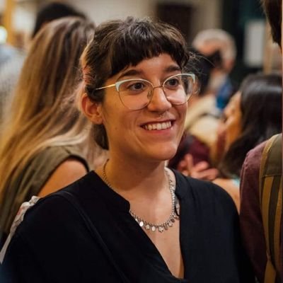 PhD in Philosophy (Quantified self: Processes of Data Humanization and Representation in Wearable Devices) at @UABBarcelona | Expert Analyst at AI Strategy