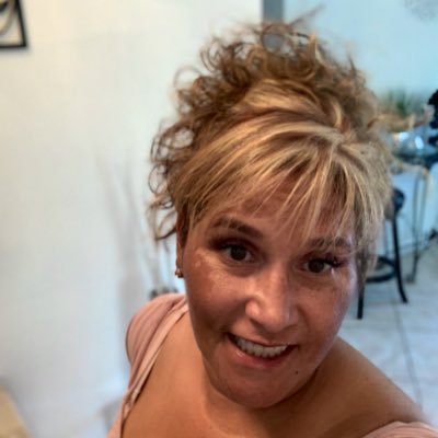 BrokeD0N's profile picture. A mom, Warrior and Democrat