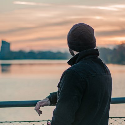 francve3's profile picture. 