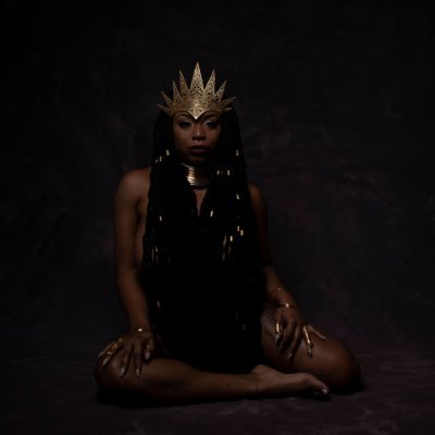 _ITSHEAVY's profile picture. Heavy Is the Crown❤️👑