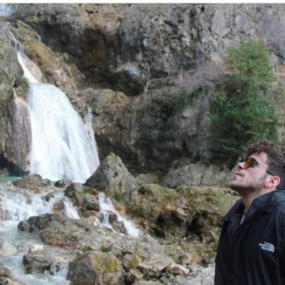 DavAlg28's profile picture. Sí puedes soñarlo, puedes hacerlo Corriendo para vivir !! Per aspera ad Astra