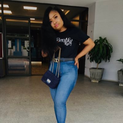 olom_tessy's profile picture. makeup artists