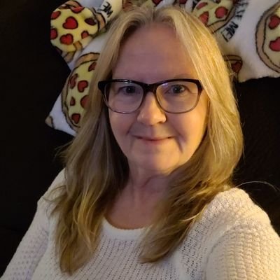 dtzyblnd's profile picture. 