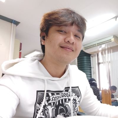 alexislumabad's profile picture. حتى لو لم تكن مستعدًا لهذا النهار ، فلا يمكن أن يكون ليلًا دائمًا