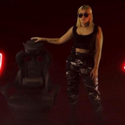 I love to jet ski | KB&M PC Gamer | Streamer