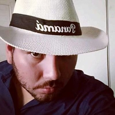 emubuitre's profile picture. Aspirante a heredero del título de Morgoth🏔️🌋
Keep Calm, life is a game.