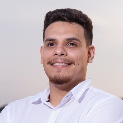 Bacharel em Direito 💡
Empreendedor 💰
Preocupado com o próximo 🙏
Deus Acima de tudo