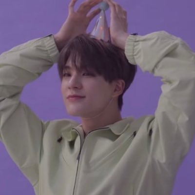 throwaway acc (literally just spamming aus here instead of main. i read nct rpf here and basically nothing else)