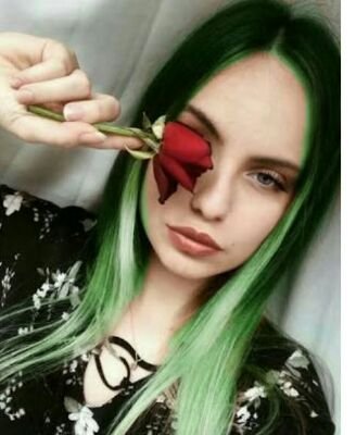 cemresolmaz01fa's profile picture. 