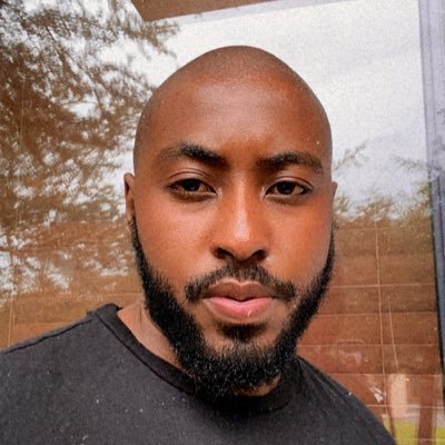 anerdg_'s profile picture. Techgeek. Fitnerd | ‘20 Feathers SA Hunk of the Year. Featured in Men’s Health March issue ‘20 | Xbox GamerTag: anerdg | IG: @gorata__ | #blacktranslivesmatter