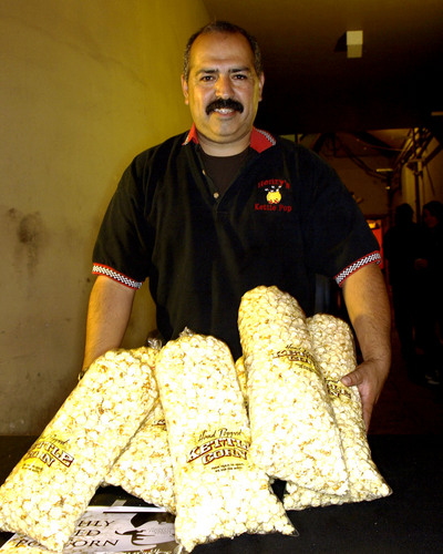 TeamDixon247San's profile picture. I Need Followers! We Make the Best Kettlecorn along with 13 other flavored popcorns,Drizzle Popcorn, So get to twittin and tweetin about the Gold