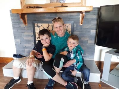 Teacher of Engineering and graphics, mom of two boys.