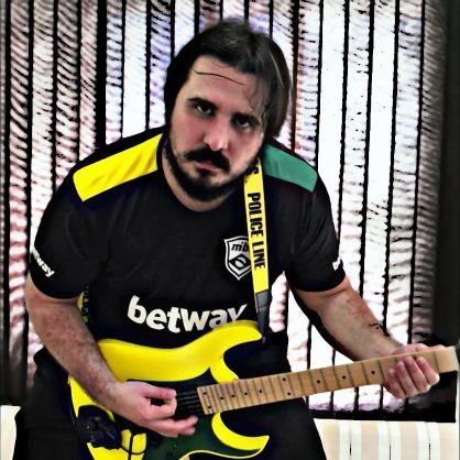 Patriota / Conservador 🇧🇷🇧🇷🇧🇷

Guitarrista na @bandagohome 
Sorocaba - SP - Brasil