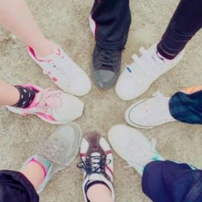 高校3年生 現役受験生です✨
良かったらフォロー&DMで生き物系・勉強・雑談をけっこう話してるのでよろしくお願いしますm
東京都内の某女子校です。生き物とか好きでウーパーとかネコ、金魚飼ってます!気軽にどうぞ話してください🙏
