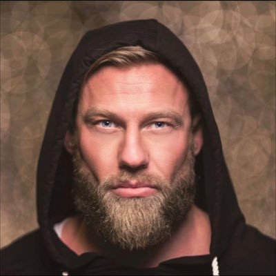 tamerinos's profile picture. Believer, artist, dad, health freak.