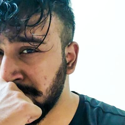 RajettR's profile picture. animator  ambivert me ☠️