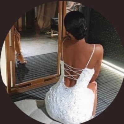 2ix96's profile picture. مُـلفِته للنظر مُذهبه للعقل . ✨