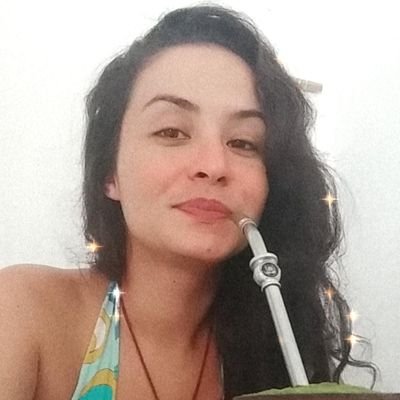 inalyehcs's profile picture. Mais uma na fila do pão