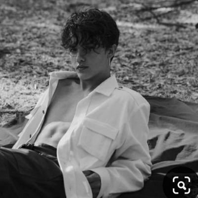 noah urrea is a fucking art. (ele/dele)