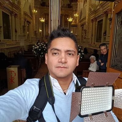 Logistico_Rico's profile picture. Pro en Supply Chain,
Mentor en Comercio Internacional,
Creo que el humano no es de la tierra y nos vigilan desde la luna.