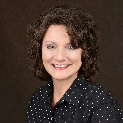 Modern marketing strategist, avid mystery novel fan, and genealogy buff. CEO at Inbound Marketing Shop, Digital Marketing Agency and Chapter Registrar, NSDAR.