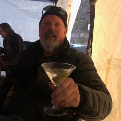 Old KY farm boy. Cowboy of science. Energy anthropologist. Martinis with olives do matter🍸