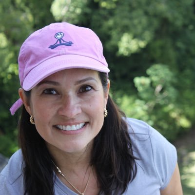 yvonne_vonb03's profile picture. 