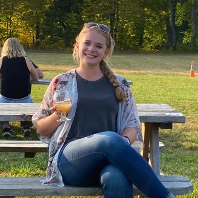 paw11maria's profile picture. life begins at the end of your comfort zone