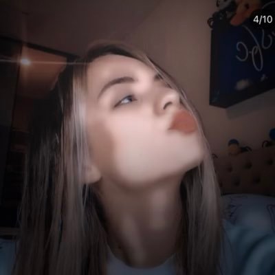 cemosvdz's profile picture. Cemolim Farketti✨{ydk’ten gerçekk}