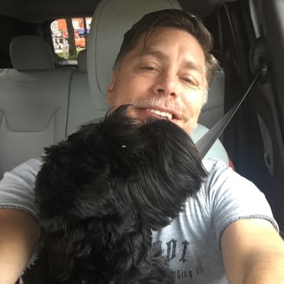 Alroit bab. Here to #RaveAgainstTheMachine husband of @him_at_no9 Dad to Greta & Dusty. Living in fabulous exile in Northumberland. Music & soccer (BCFC)🏳️🌈
