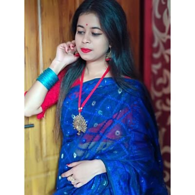 ishabanerjee12's profile picture. Instagram- 1) isha__banerjee 2) ishaa_banerjee
Facebook- https://t.co/6zzWfPLgRl