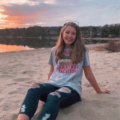 bellaj1221's profile picture. 