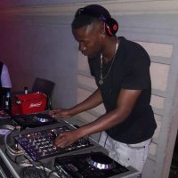 DeepVIBES (@tonydeepvaal) 's Twitter Profile