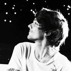 ▪︎one direction▪︎larry 🌈▪︎ TVD▪︎marvel▪︎
fan account
#pizgaczhell #redlies #blacklies #ourflawspl #royaltrilogy #rodzinamonet