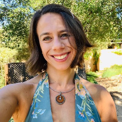 brand builder, socially-responsible marketer, business developer. believer in the potential of human agency to positively impact our planet and its people.