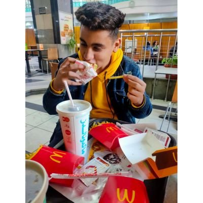 zlLGSLxeWibeRIc's profile picture. ‏🔥💦 بغني في شارع مش في اوبرا🤍🇦🇺