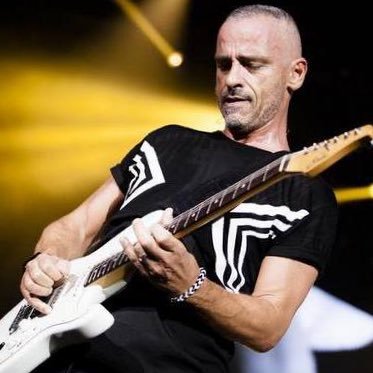 #ErosRamazzotti #Juventus #BruceSpringsteen #music #rock #bookworm #seriesaddicted #tennis #travel #food “Quello che c’e’ in fondo all cuore non muore mai” ❤️