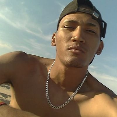 Se procura um amigo tmj. Se quer um inimigo agr achou ele.👊