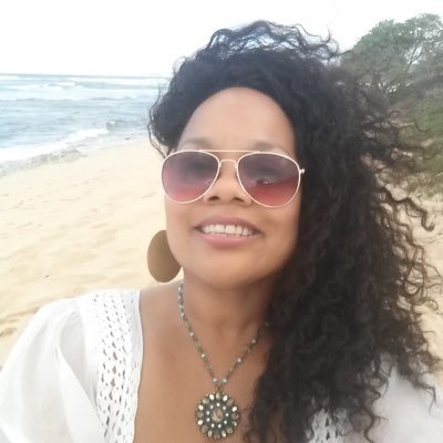I’m a “Ray” of sunshine that loves to sing & dance like no one is watching! I enjoy shopping, watching Power & HGTV, & spending time w/ loved ones!