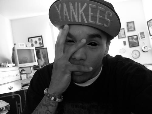 StyLeZDaKiDD's profile picture. I'm a artist I take a pen write a story down on a piece of paper then it all comez alive when I record it....if there's anything you wanna know about me ask