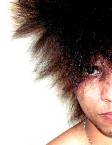 • Vocal da Banda Outcore
•Sou um Traceur também ( praticante da parkour)