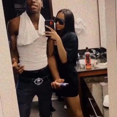 tajahthreads's profile picture. 🦦🤎 . Yess I’m back babes !